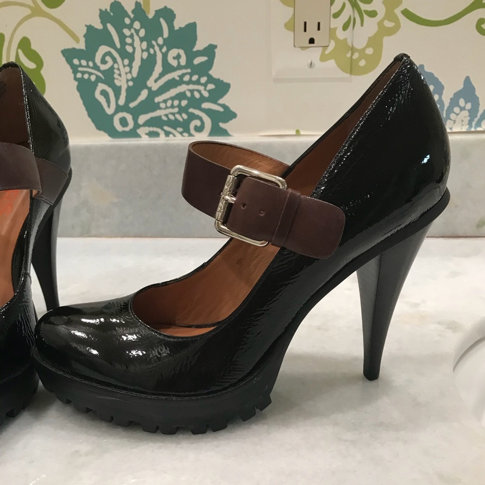 Michael Kors Black & Brown Heel size 8.5