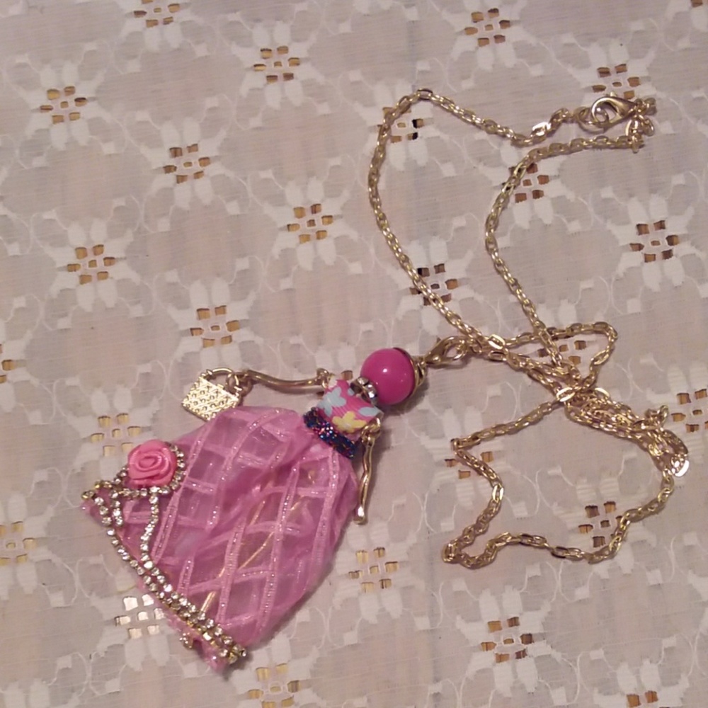 Pink doll necklace with rhinestones - Picture 4 of 5