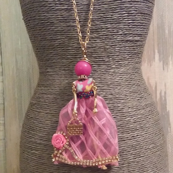 Pink doll necklace with rhinestones - Picture 2 of 5