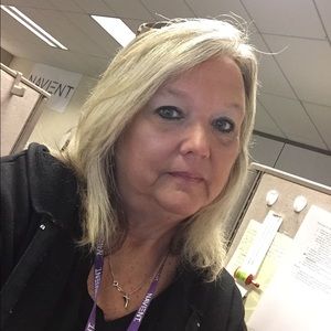 Meet your Posher, Lori