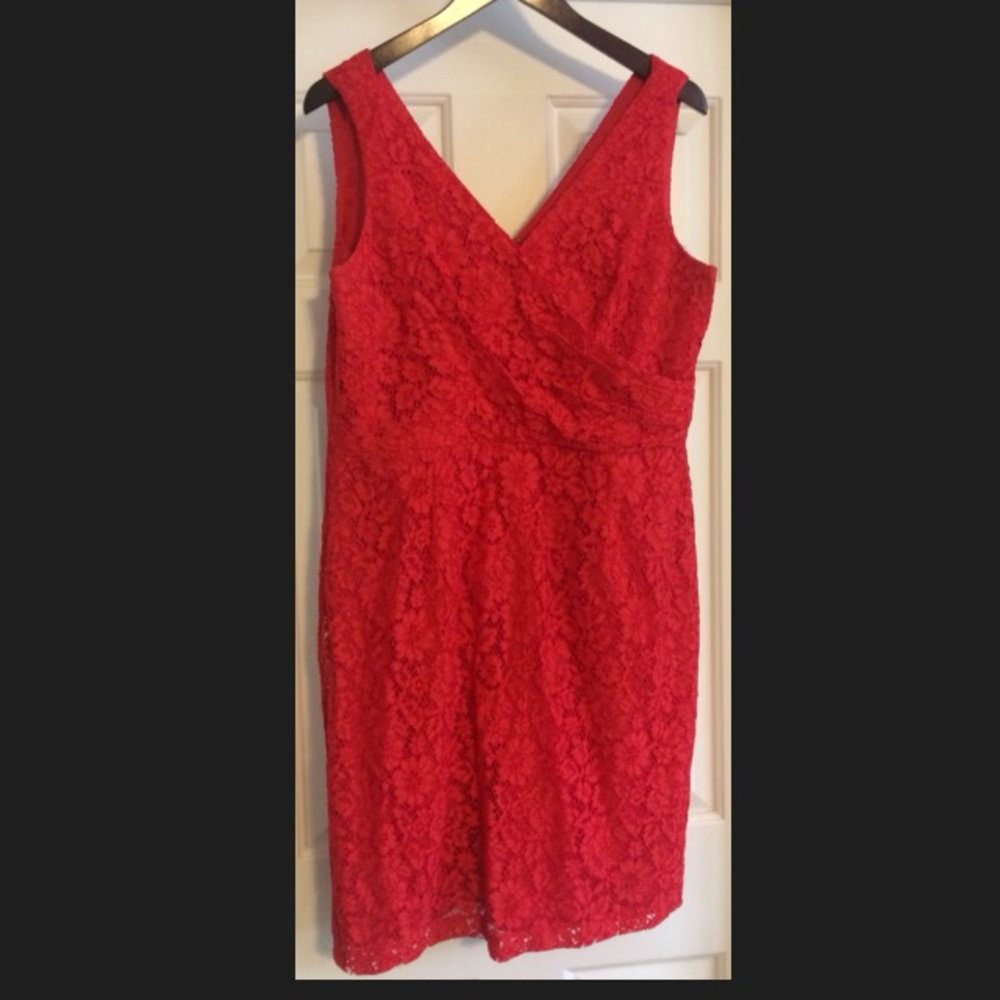 ‼️Donna Morgan Lace- Accepting offers⭐️