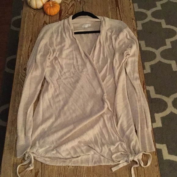 Leith wrap sweater - Picture 2 of 3