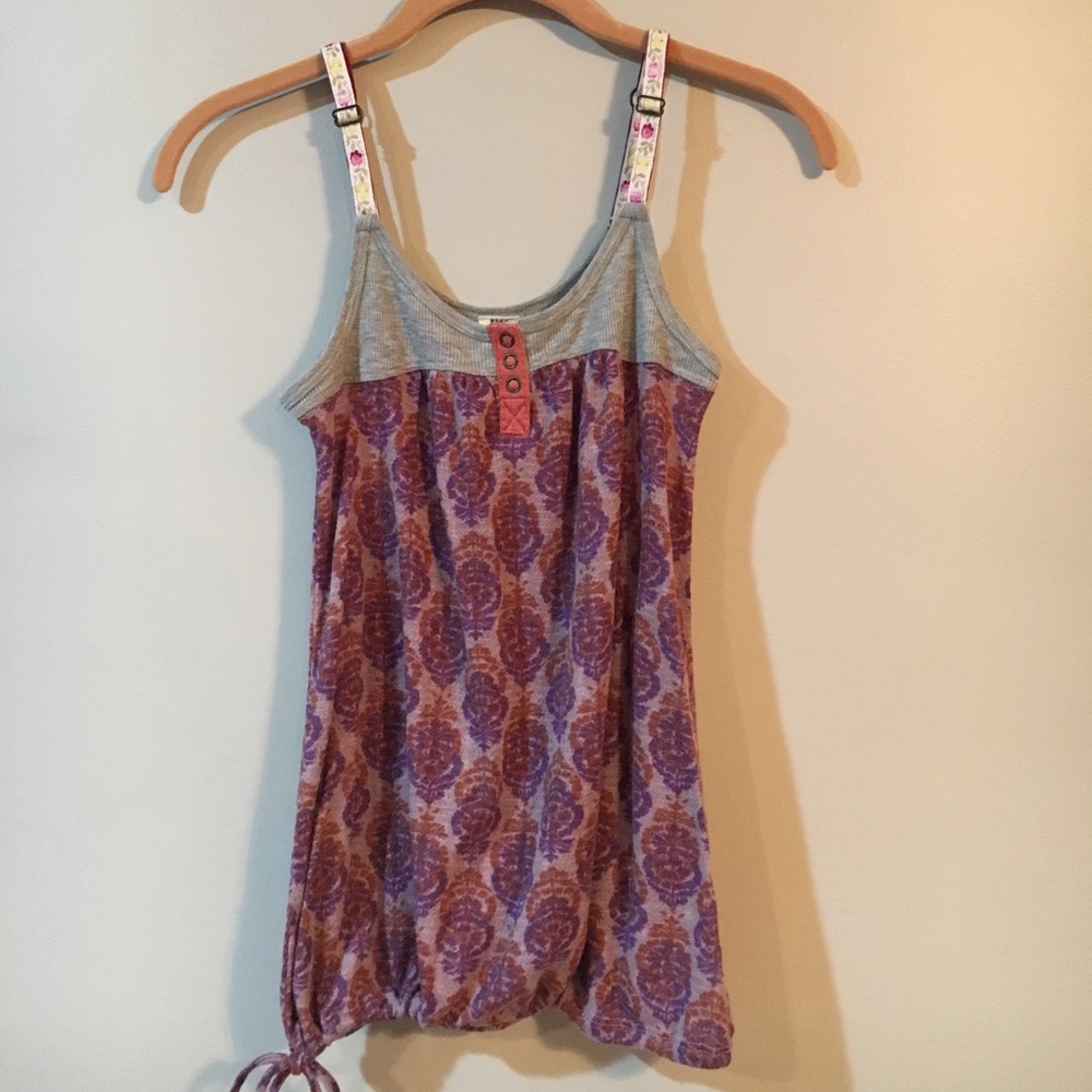 🌺FREE PEOPLE adjustable camisole