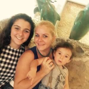 Meet your Posher, Aymee