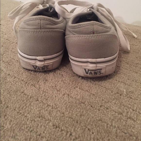 Vans - Picture 2 of 5