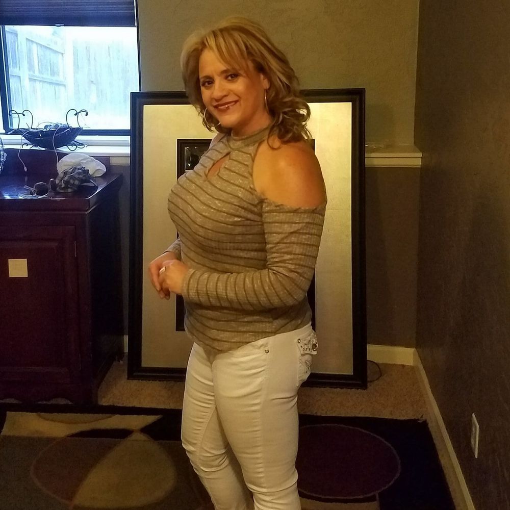 Meet your Posher, Angela