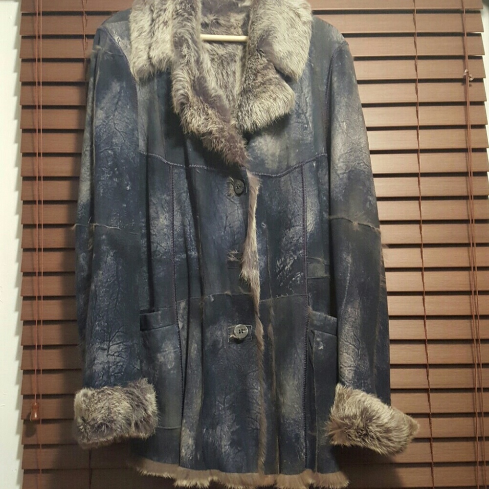 coat - Picture 2 of 2