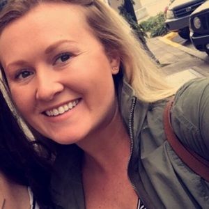 Meet your Posher, Abby