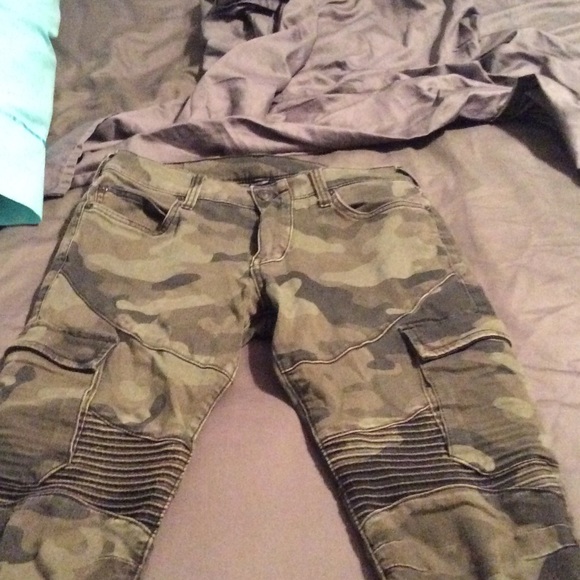 29” camo true religion pants