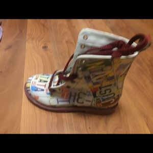 License plate boots