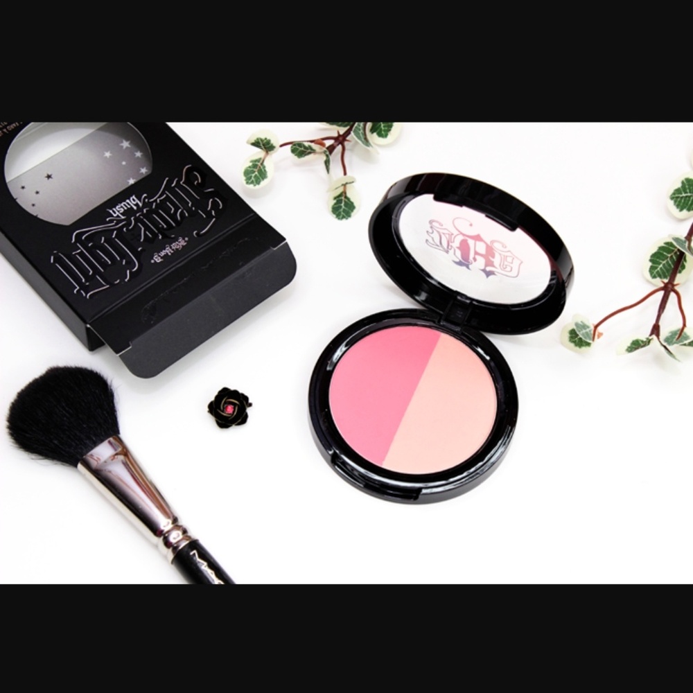 Kat Von D Shade & Light Sid + Nancy Blush
