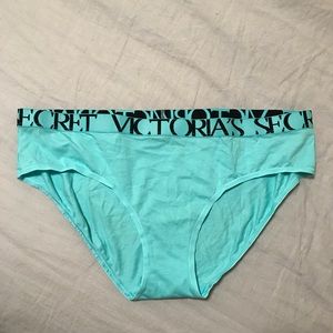 NWT Victoria’s Secret hip hugger panties
