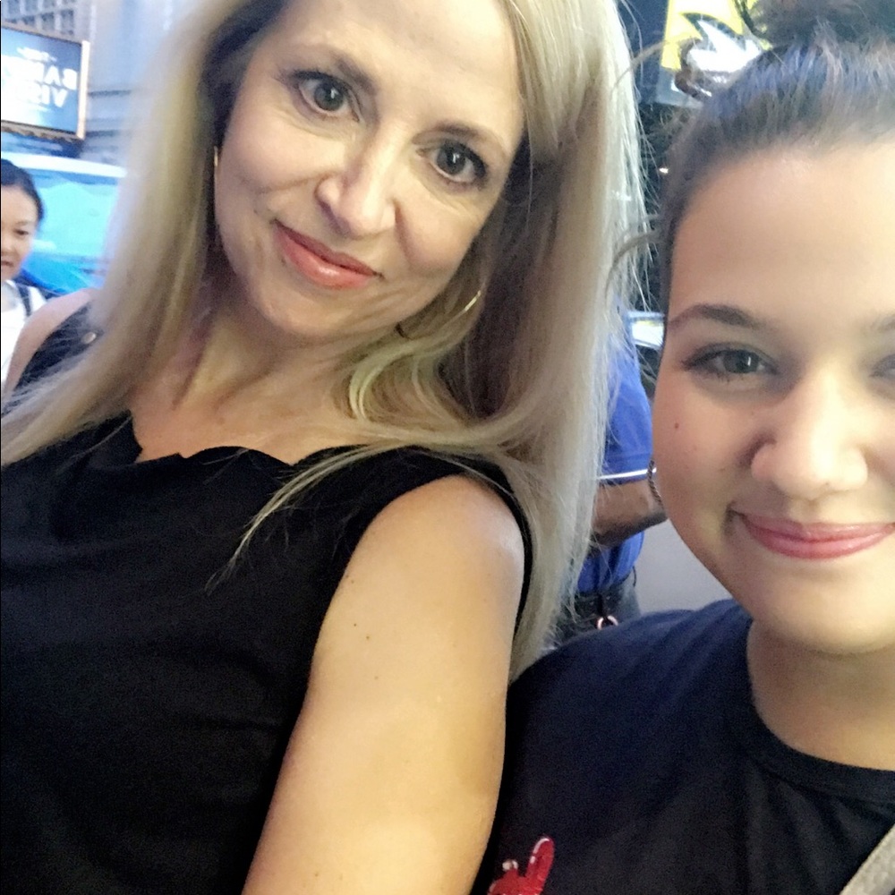 Meet your Posher, Linnette