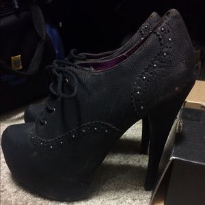 Black Heeled Booties