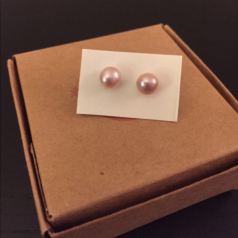 Rose stud earrings
