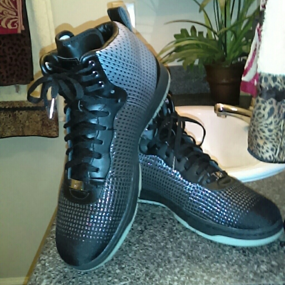 KD lifestyle 8 worn only once