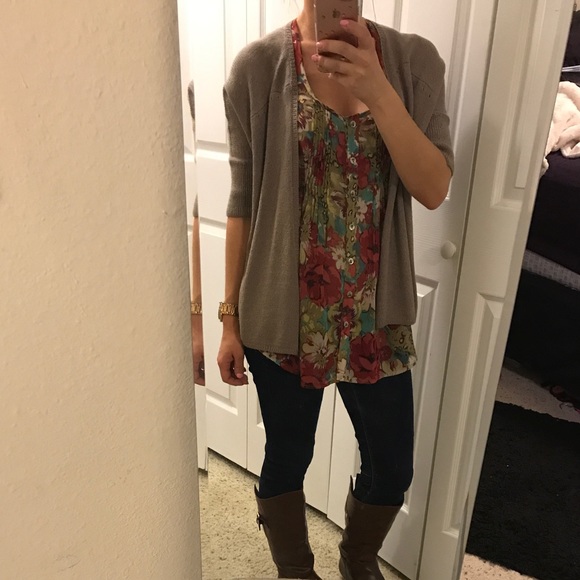 American Rag Floral Tunic - Picture 3 of 5