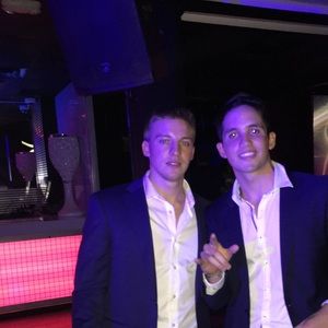 Meet your Posher, Hunter