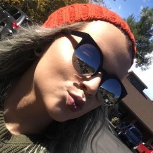 Meet your Posher, Josie