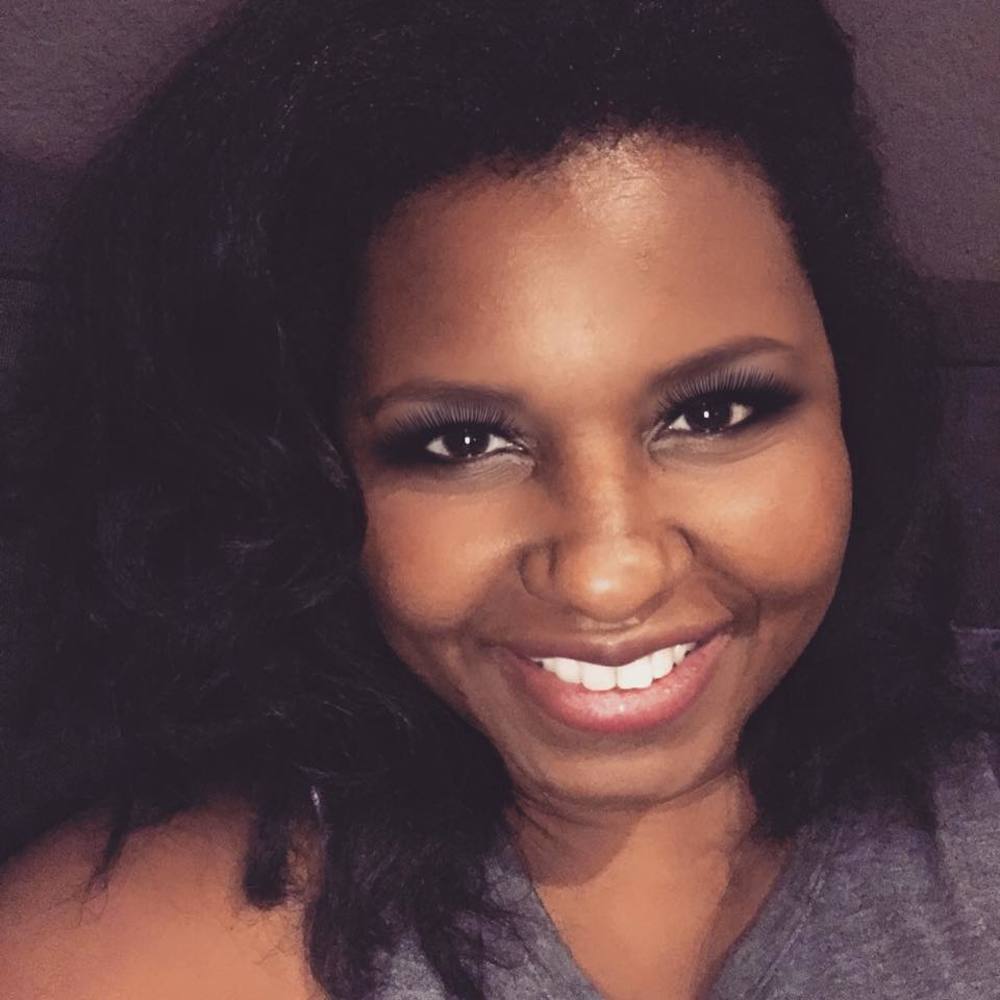 Meet your Posher, Carla