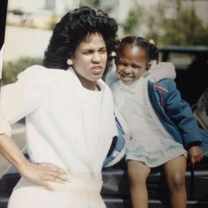 Meet your Posher, Apple