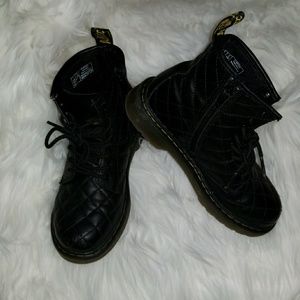 🍁Dr Marten Quilted Boots 🍁