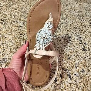 Sandals with jewel details