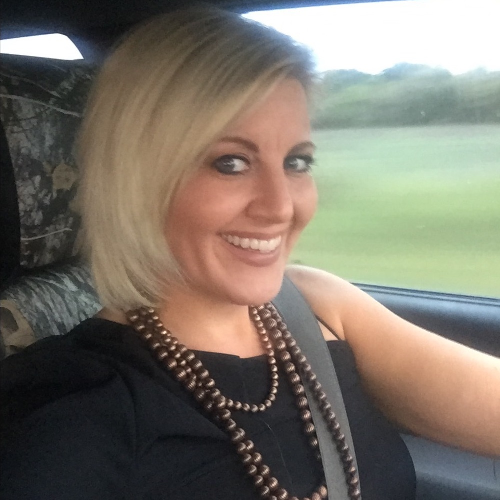 Meet your Posher, Tina