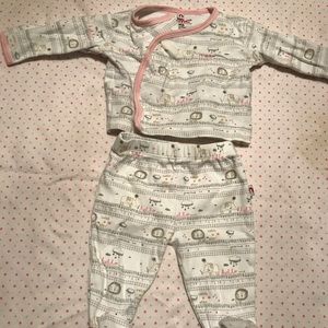 Sweet two-piece outfit