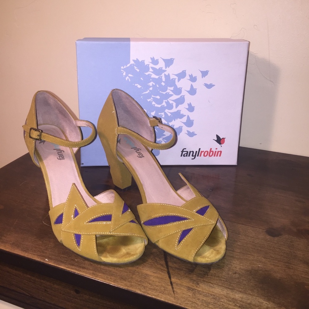 Faryl Robin Sianca Peeptoe Heels