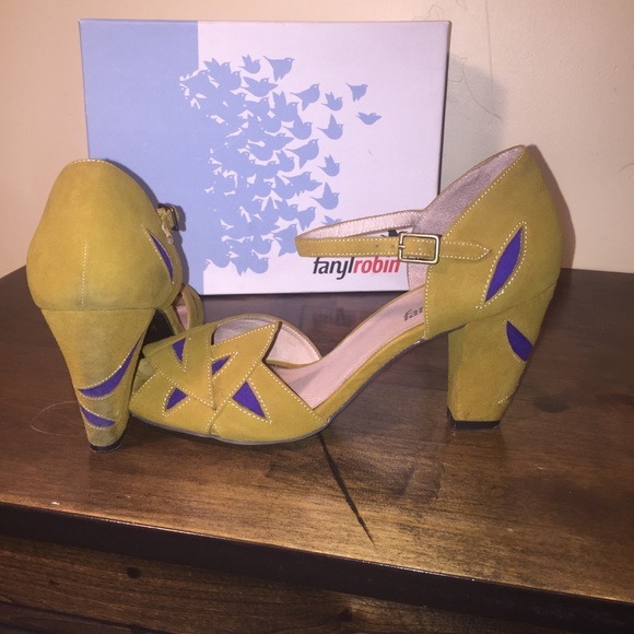 Faryl Robin Sianca Peeptoe Heels - Picture 3 of 4