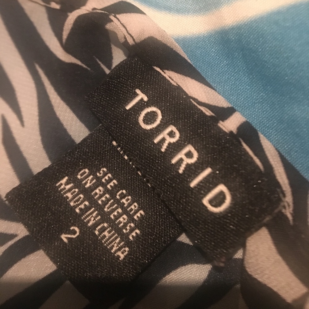 Tree pattern black & whit tank top