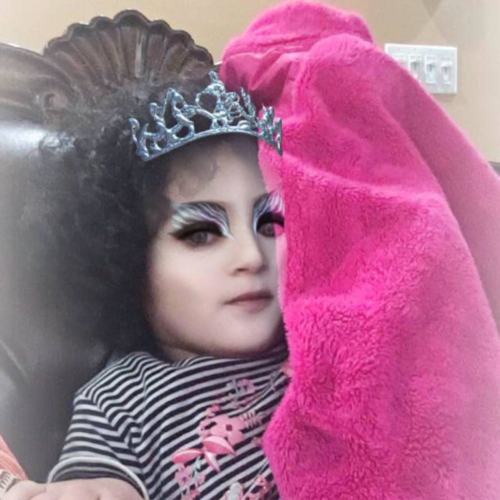 Meet your Posher, Alia