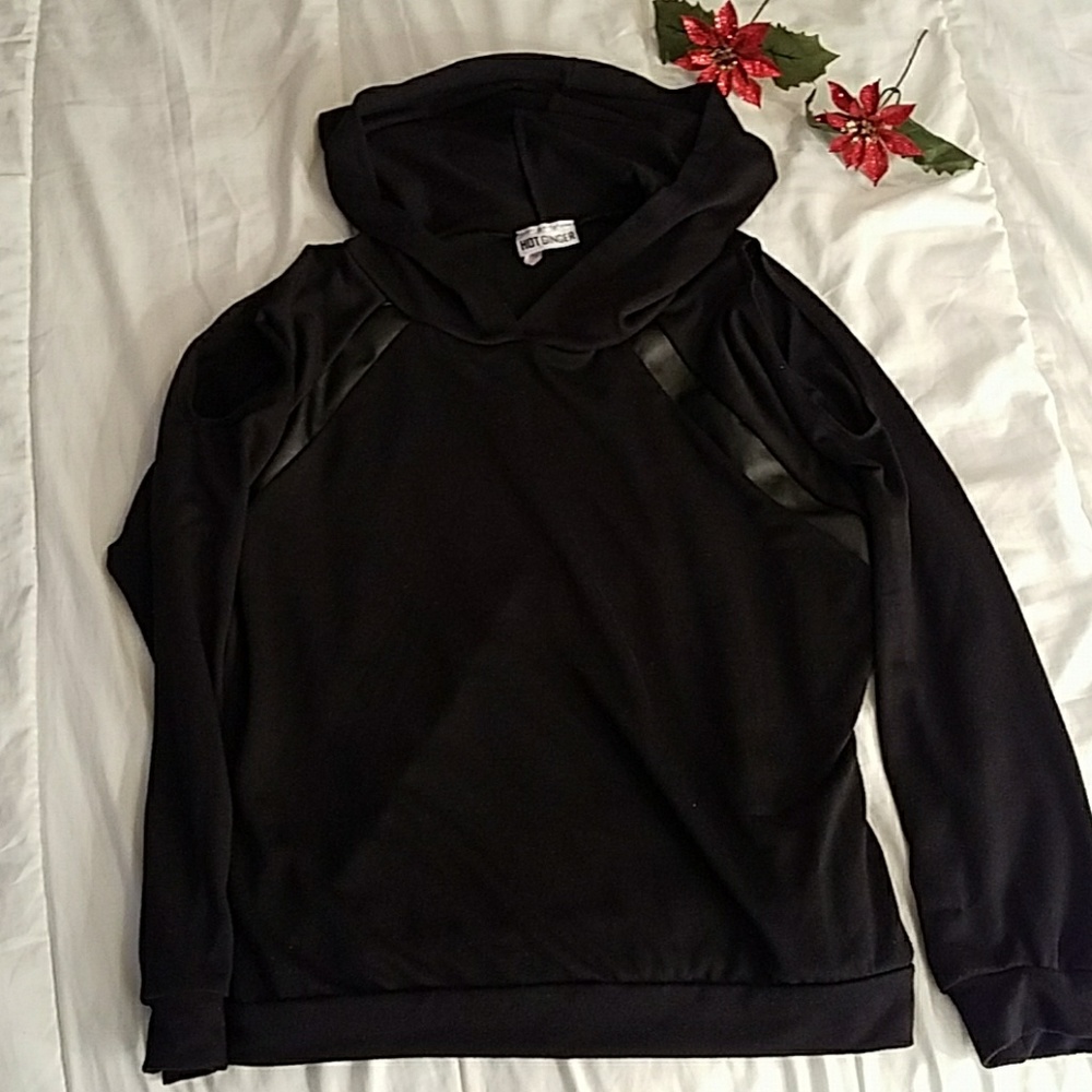 Pull Over Hoodie