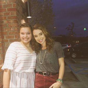 Meet your Posher, Courtney