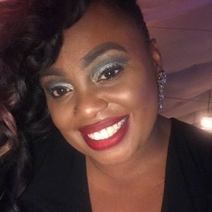 Meet your Posher, Denise