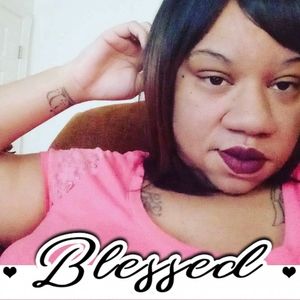 Meet your Posher, Davina