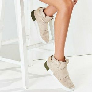 Adidas Tubular Invader Strapa