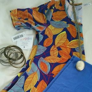 *SOLD* Lularoe Outfit S Perfect & OS