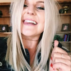 Meet your Posher, Allie