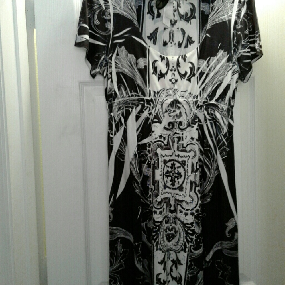 Silver stud blk wh dress