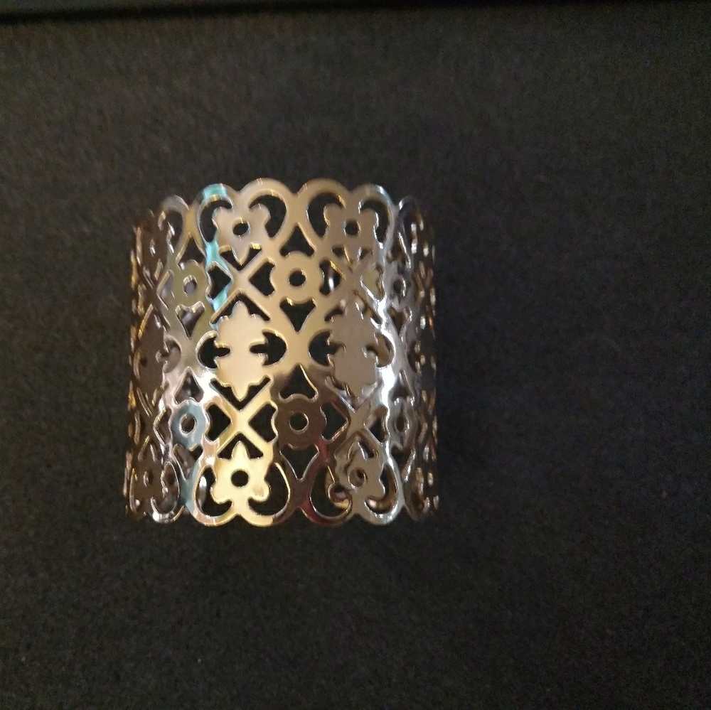 GORGEOUS BRAND NEW HANDMADE HANDCRAFTED BRACELET