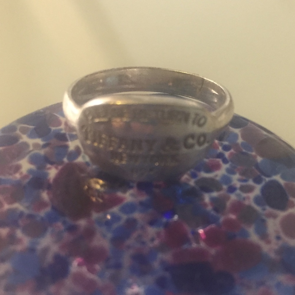 PRICE DROP 🎉Tiffany & co oval ring