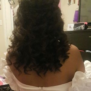 Meet your Posher, Ebony