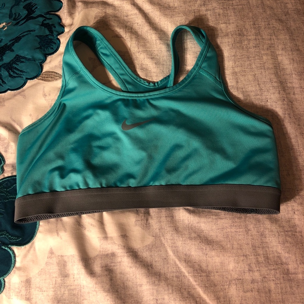 Nike sports bra