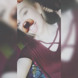 Meet your Posher, Vivien