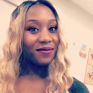 Meet your Posher, Crystal