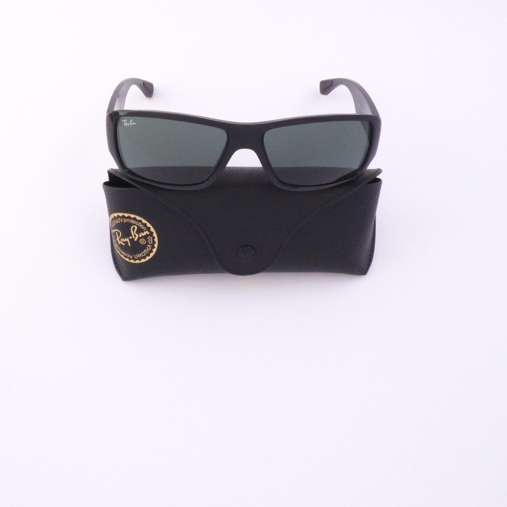 SOLD Ray-Ban Black Active Lifestyle Sunglasses - Picture 2 of 8