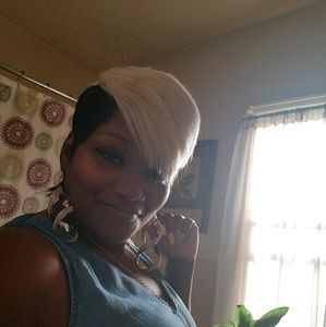 Meet your Posher, Lakeesha