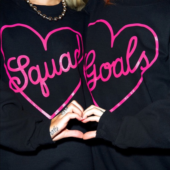 petals and peacocks • squad goals sweatshirt set - Picture 2 of 4